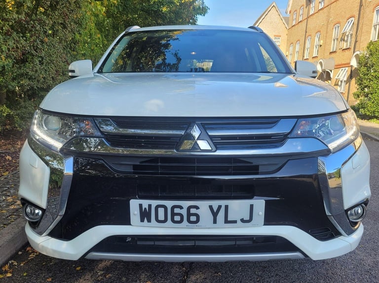  Mitsubishi Outlander 2.0h 12kWh GX3h CVT 4WD Euro 6 (s/s) 5dr Petrol/Electric Hybrid Automatic