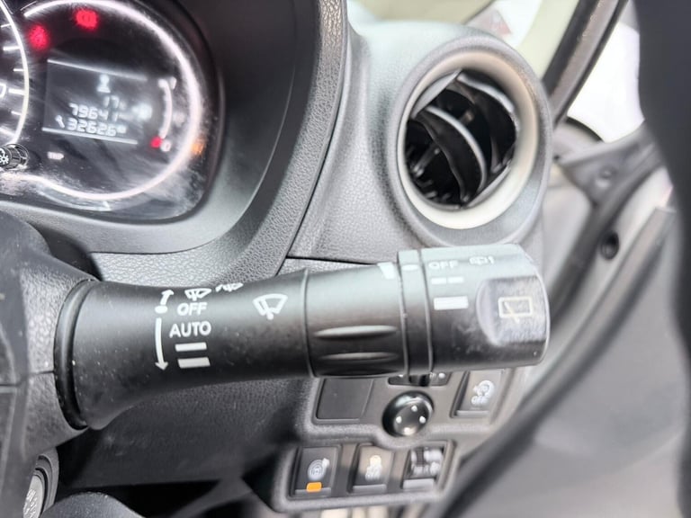2013 Nissan Note 1.2 Acenta Premium 5dr [Safety Pack] Hatchback Petrol Manual