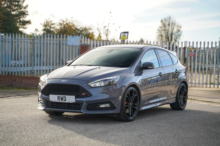 2018 Ford Focus 2.0T EcoBoost ST-3 Euro 6 (s/s) 5dr HATCHBACK Petrol Manual