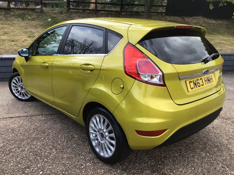 2013 Ford Fiesta 1.5 TDCi Titanium 5dr HATCHBACK Diesel Manual