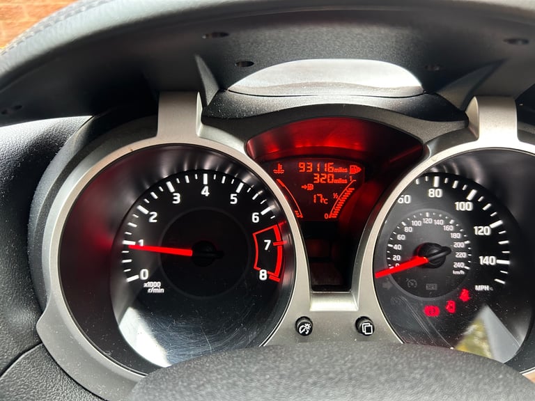 Nissan, JUKE, Hatchback, 2015, Manual, 1197 (cc), 5 doors