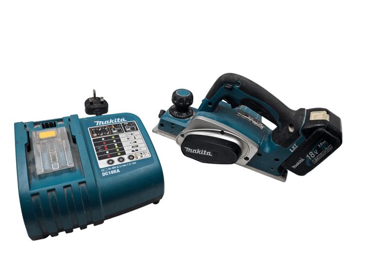 makita Planer dkp180 with 5ah battery and charger