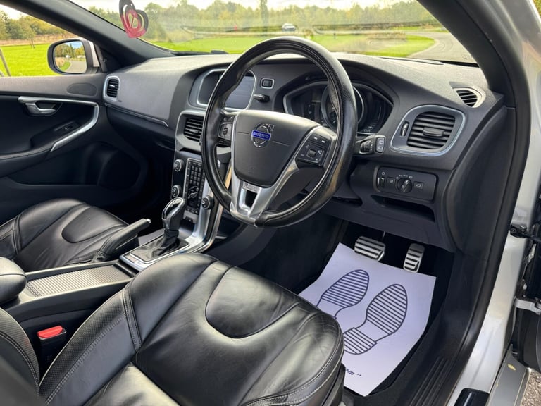 2016 Volvo V40 2.0 D4 R-Design Lux Nav Auto Euro 6 (s/s) 5dr HATCHBACK Diesel Automatic