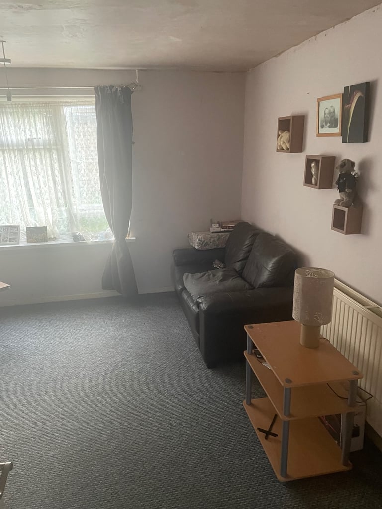 image for 2 bedroom house looking for swap
