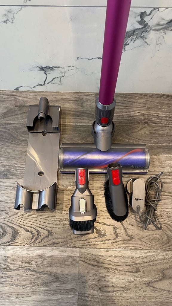 Dyson V7(new battery) Cordless Handheld Vacuum