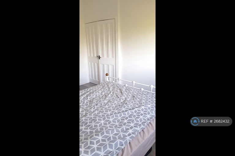 6 bedroom house in Haycombe Drive, Bath, BA2 (6 bed) (#2682432)