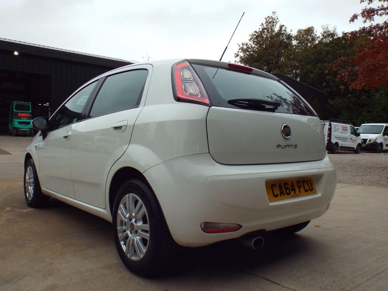 2014 Fiat Punto 1.2 Easy Euro 6 5dr HATCHBACK Petrol Manual