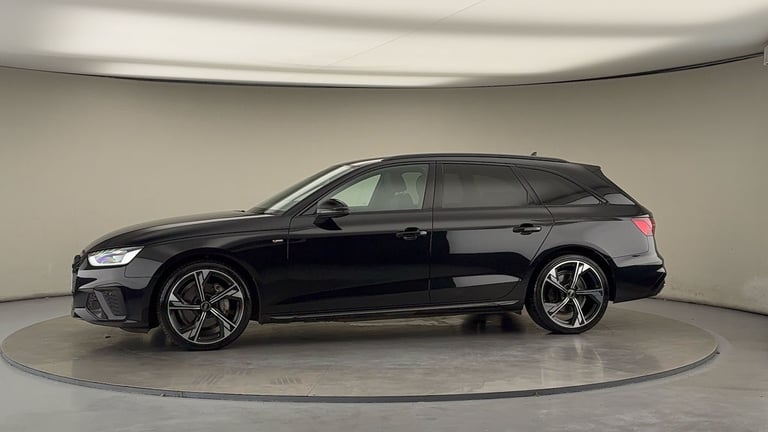 2022 Audi A4 Avant 2.0 TFSI 40 Black Edition Estate 5dr Petrol S Tronic Euro 6 (s/s) (204 ps) Est...