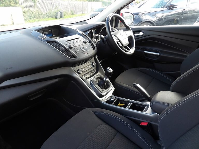 2018 Ford Kuga 2.0 TDCi Zetec 5dr HATCHBACK DIESEL Manual