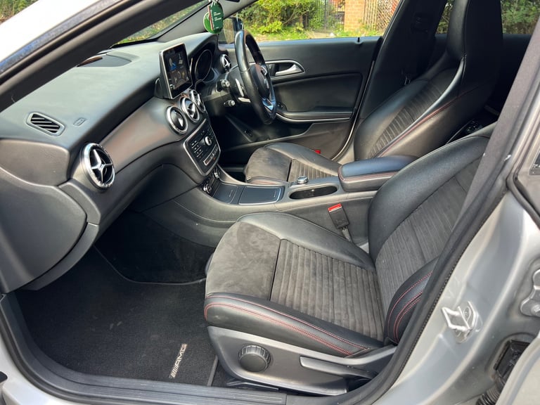Mercedes-Benz, CLA, Saloon, 2016, Semi-Auto, 1595 (cc), 4 doors