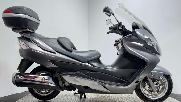 Suzuki Burgman AN 2009 17K SERVICED WARRANTY NEW MOT MAXI SCOOTER A2