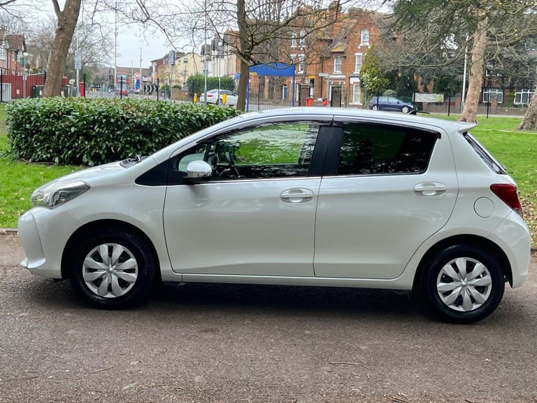 2025 Toyota Vitz PETROL Manual