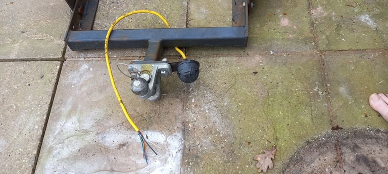 Tow bar complete