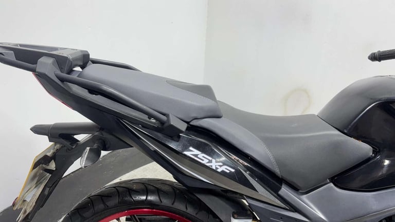 Lexmoto ZSX 125 Naked Petrol Manual Euro 4 (10 ps)