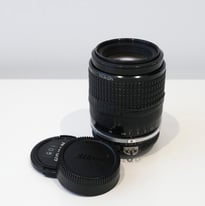 Nikon micro-NIKKOR 105mm F/2.8 AI-S Macro 1:1 Lens