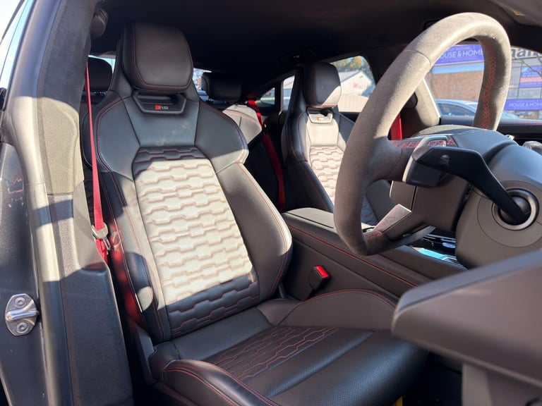 2023 Audi RS e-tron GT 93.4kWh Carbon Vorsprung Saloon 4dr Electric Auto quattro (598 ps) COUPE E...