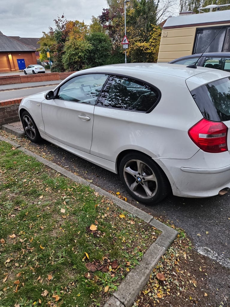 BMW, 1 SERIES, Hatchback, 2009, Manual, 1995 (cc), 3 doors
