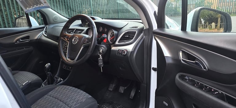 VAUXHALL MOKKA Tech-Line 1.4 Turbo Petrol 5dr *1 Year Warranty*