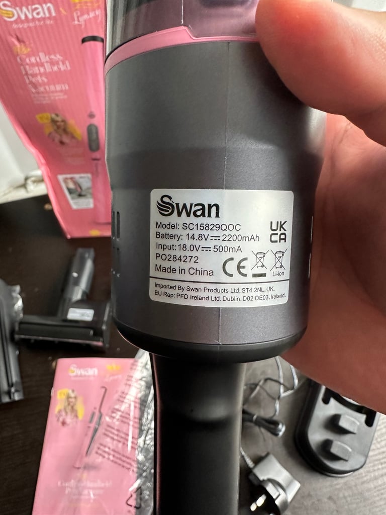 Swan SC15829QOC Cordless Vacuum Cleaner Lightweight 2 Speed Setting 14.8V Pink
