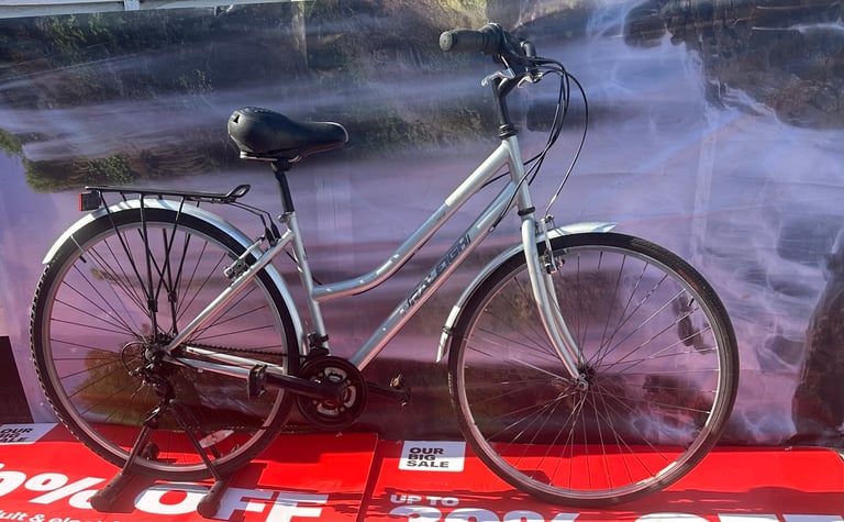 Adult 28” Wheel - Size 17 Bike - Fully Serviced 