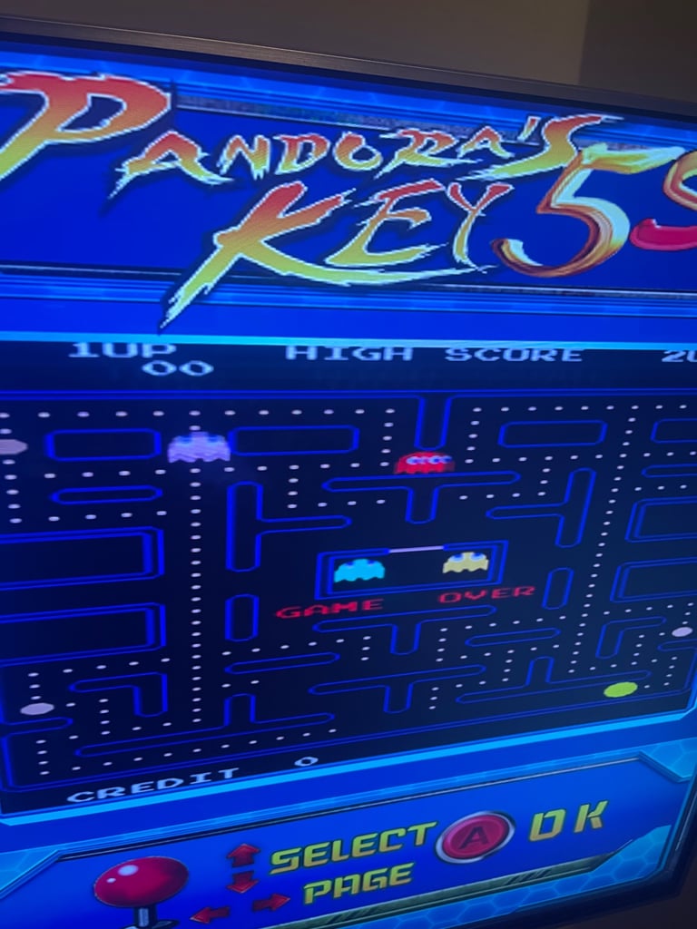 Pandora gameing box with over a 1000 retro  games on 