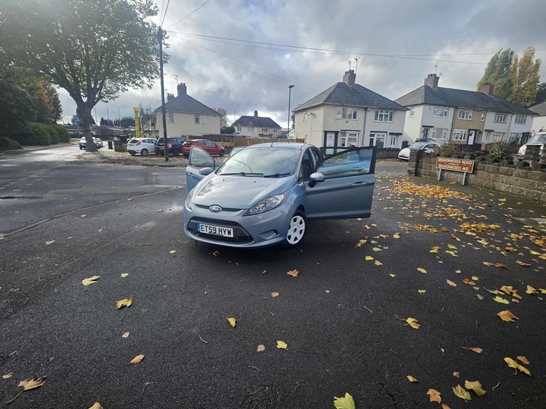  I sell ford fiesta 1.6 diesel Ford, FIESTA, Hatchback, 2010, Manual, 1560 (cc), 5 doors