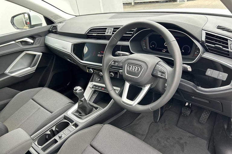2025 Audi Q3 35 TFSI Sport 5dr SUV Petrol Manual