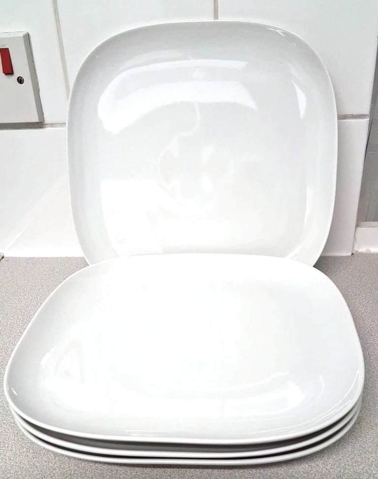 DINNER SET WHITE PORCELAIN FROM JOHN LEWIS  BARGAIN