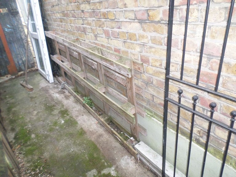 image for FREE LARGE WOODEN PALLET