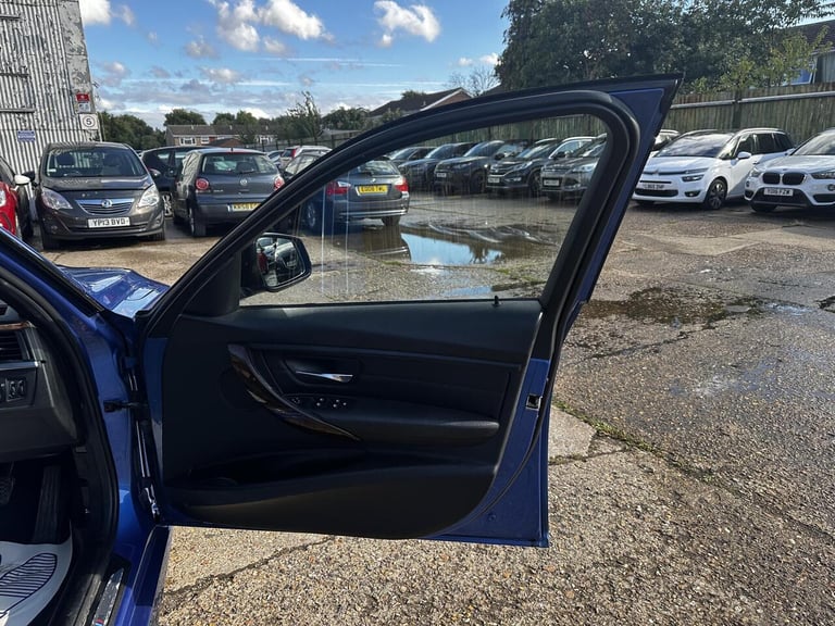 2015 BMW 3 Series Saloon (2011 - 2015) Saloon Petrol Automatic