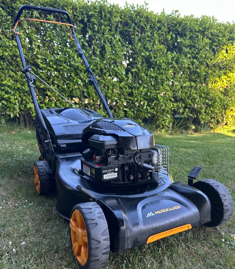image for McCulloch 18”cut petrol lawnmower in great cond. easy start Briggs 500series engine mower serviced 