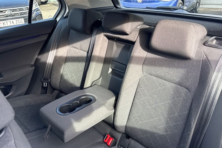 2021 Volkswagen Golf 2.0 TDI Life 5dr DSG HATCHBACK DIESEL Automatic