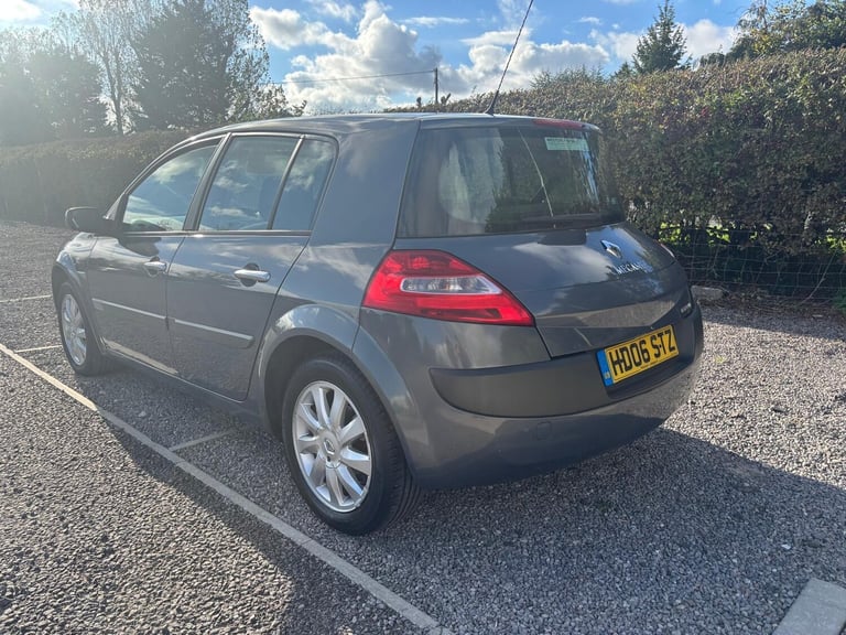 2006 Renault Megane 1.6 VVT Dynamique 5dr HATCHBACK Petrol Manual