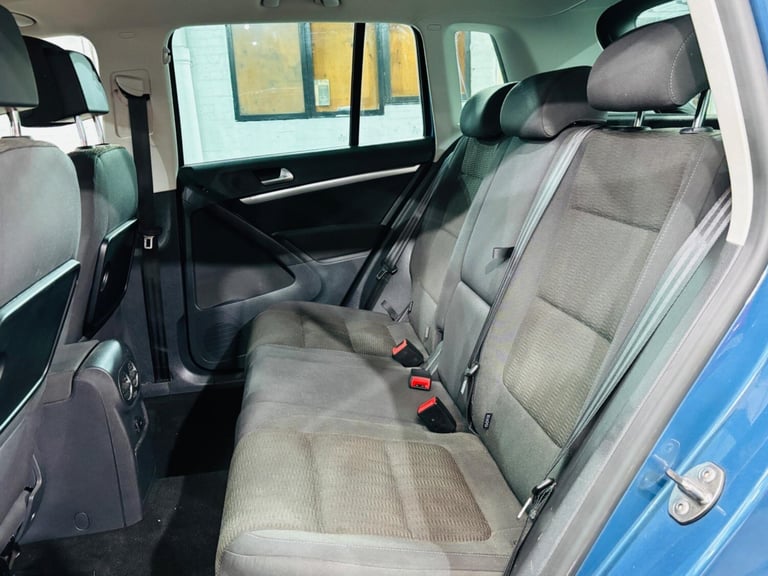 2012 Volkswagen Tiguan 2.0 TDI BlueMotion Tech SE DSG 4WD Euro 5 (s/s) 5dr ESTATE Diesel Automatic