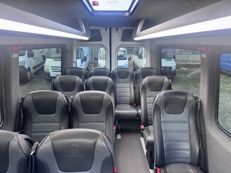 Mercedes Sprinter 314 MWB 13 Seat Minibus. Aircon. Auto. FSH. Reverse Cam. 