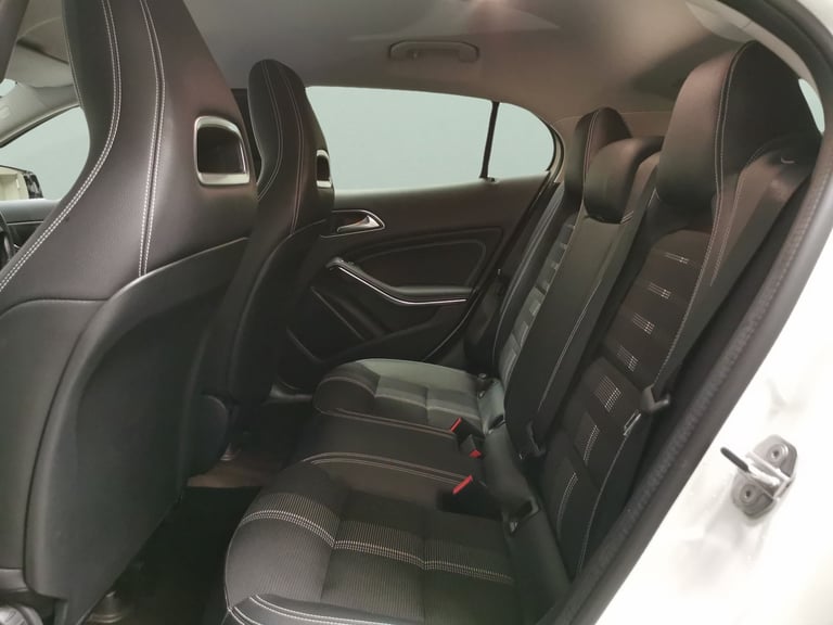 2019 Mercedes-Benz GLA 1.6 GLA180 Urban Edition SUV 5dr Petrol Manual Euro 6 (s/s) (122 ps) - BLU...