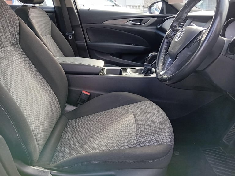 2018 Vauxhall Insignia 1.5i Turbo Design Grand Sport Euro 6 (s/s) 5dr HATCHBACK Petrol Manual