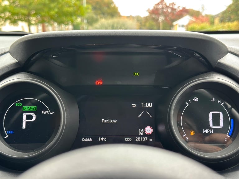 2021 Toyota Yaris 1.5 VVT-h Design E-CVT Euro 6 (s/s) 5dr HATCHBACK Petrol/Electric Hybrid Automatic