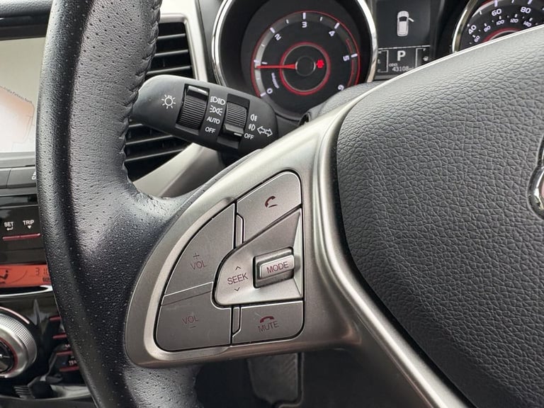 2018 Ssangyong Tivoli 1.6 e-XDi ELX SUV 5dr Diesel Auto 4WD Euro 6 (115 ps) HATCHBACK Diesel Auto...