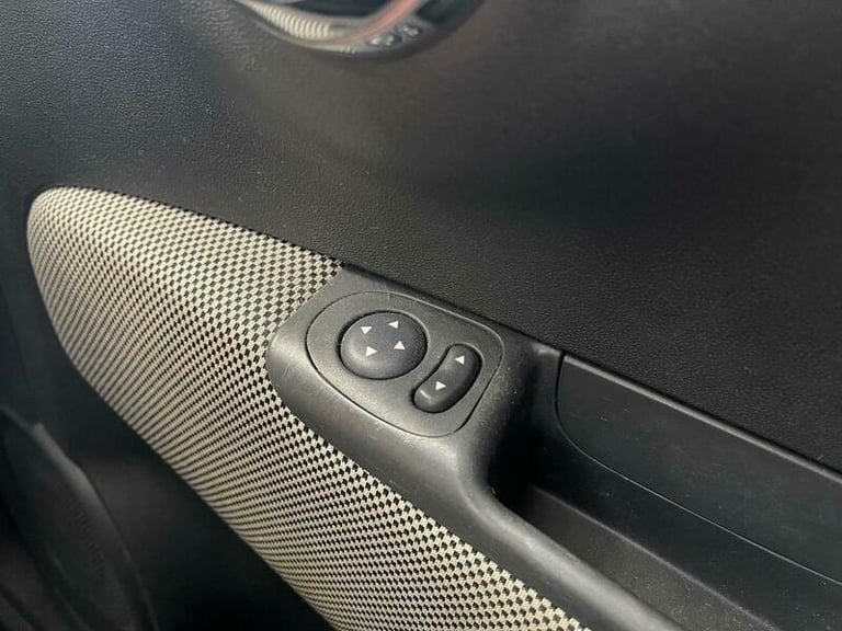 2009 Fiat 500 1.2 Lounge Euro 5 (s/s) 3dr HATCHBACK Petrol Manual