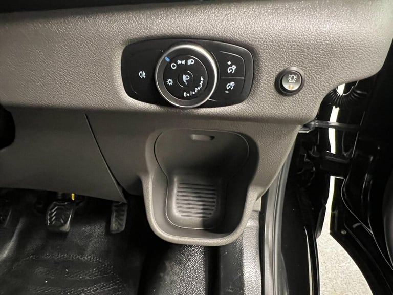 2022 Ford Transit 2.0 350 EcoBlue Leader RWD L4 H3 Euro 6 (s/s) 5dr Welfare Diesel Manual
