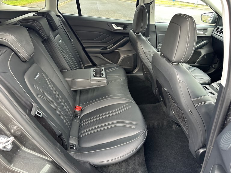 2019 19 FORD FOCUS VIGNALE 1.5 ECOBLUE TURBO DIESEL ESTATE * TOP SPEC * 1 OWNER