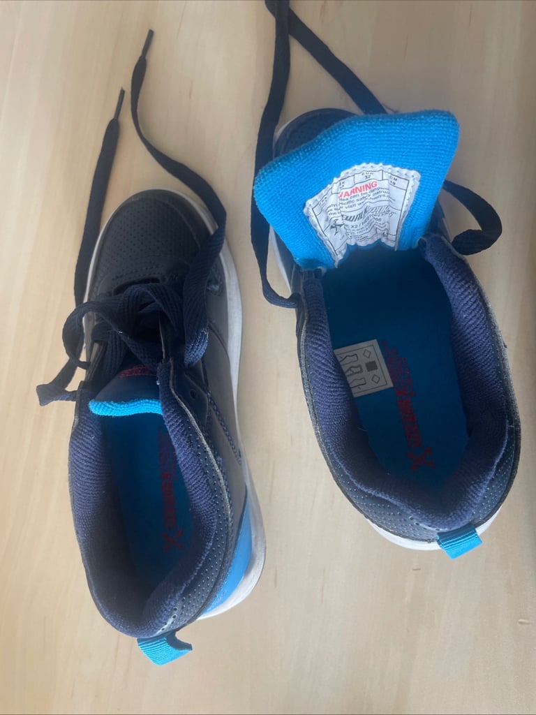 Children’s Heelys  sidewalk sport  Size 13.  