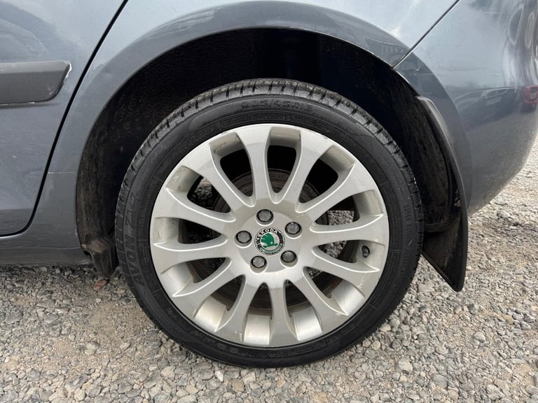 2010 Skoda Fabia 1.2 TSI Elegance 5dr HATCHBACK Petrol Manual