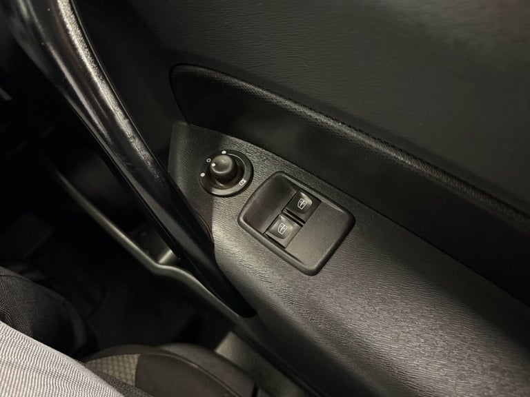 2020 70 NISSAN NV250 1.5 DCI ACENTA PANEL VAN 4DR DIESEL MANUAL L1 EURO 6 (S/S) 