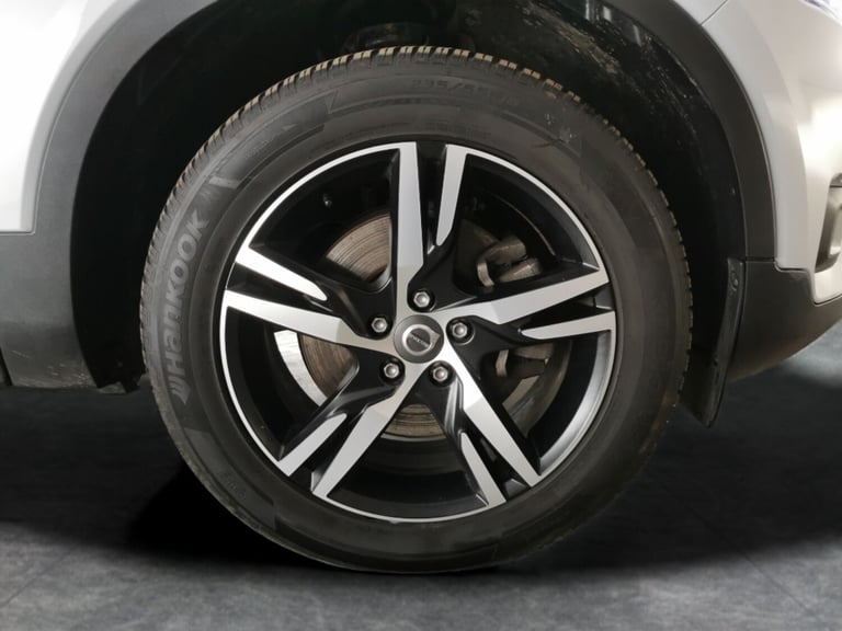 2021 Volvo XC40 2.0 B4P R DESIGN 5dr Auto ESTATE PETROL Automatic