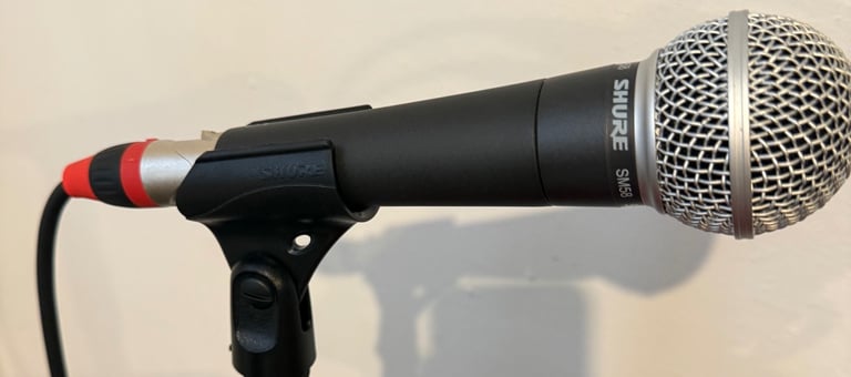 image for SHURE SM 58 DYNAMIC MICROPHONE,PLUS 6 M XLR CABLE