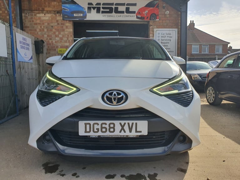 2018 Toyota AYGO X-PLAY VVT-I 998cc petrol