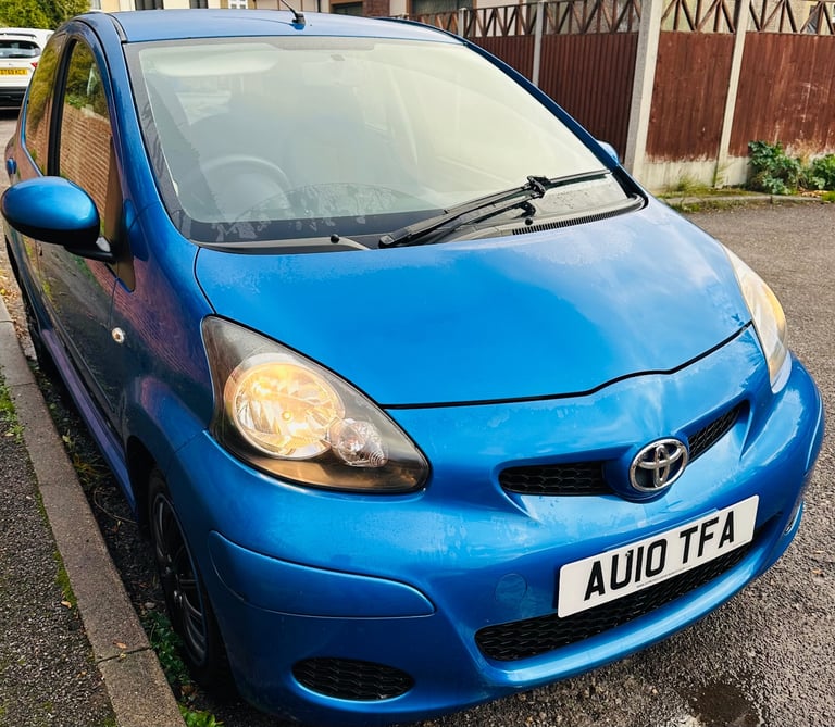 Toyota, AYGO, Hatchback, 2010, Semi-Auto, 998 (cc), 5 doors