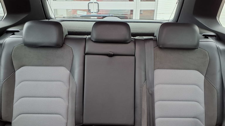 2020 Volkswagen Tiguan 2.0 TDi 150 R-Line Tech 5dr DSG Estate Diesel Automatic